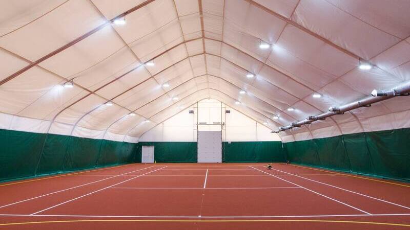 cancha de tenis hangar