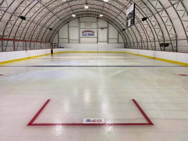 estructuras de estadios de hockey