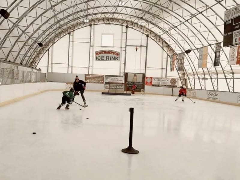 estructuras de estadios de hockey